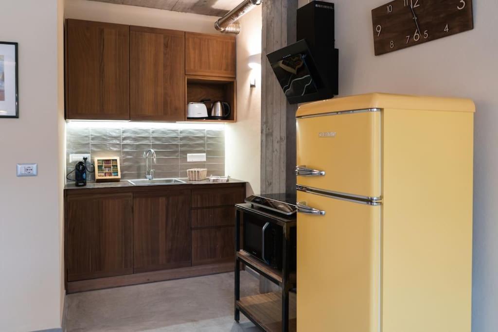 Centro Storico Recinto Dei Nobili 4-Private Parking Apartment Asti Exterior photo