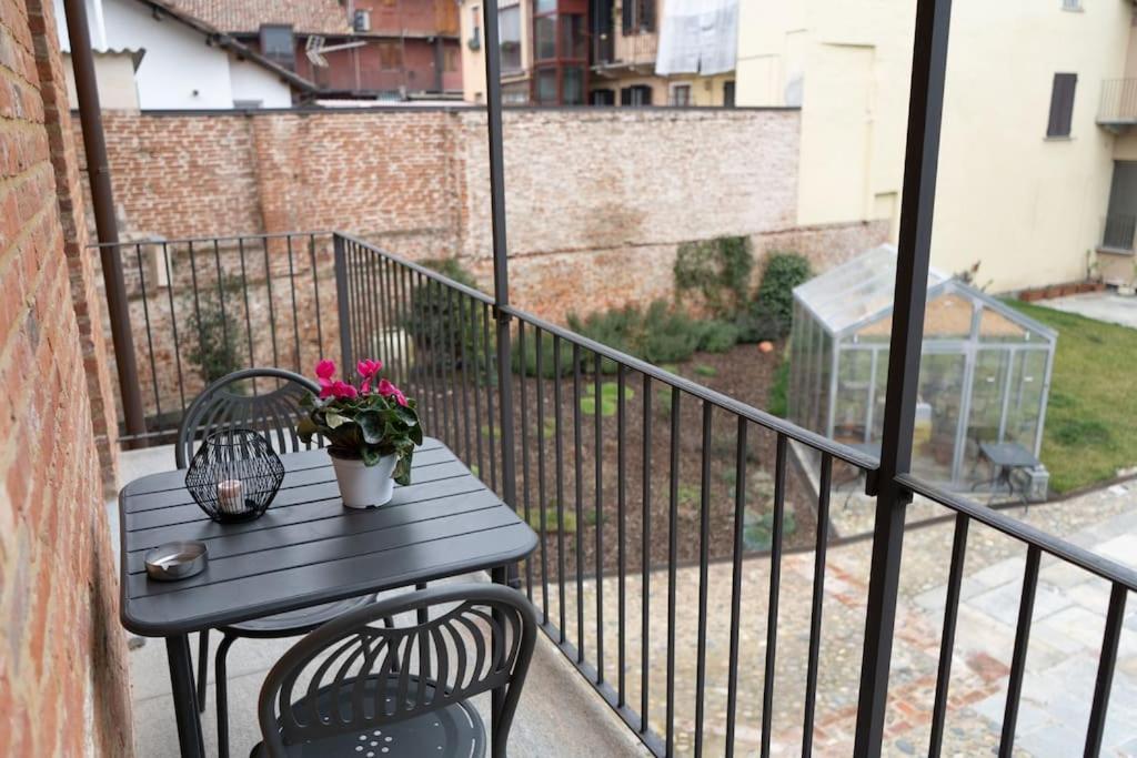 Centro Storico Recinto Dei Nobili 4-Private Parking Apartment Asti Exterior photo